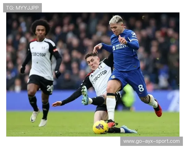 恩佐中场送出贯穿防线的地滚球，助攻杰克逊单刀赴会